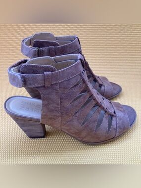 Naturalizer Brown Suede Strappy Block Heel Sandals